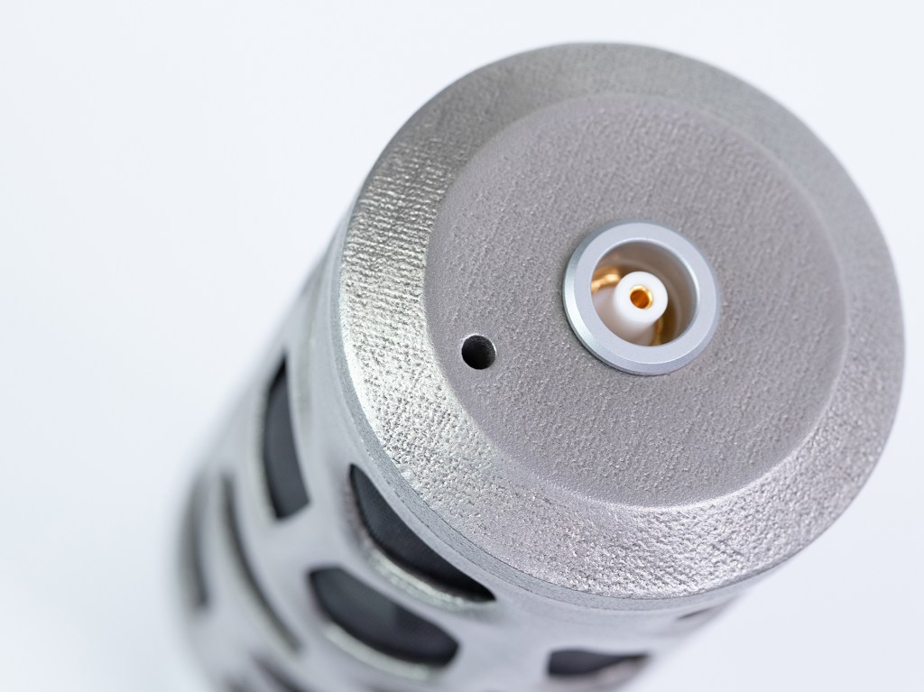 The housing is entirely 3D printed.